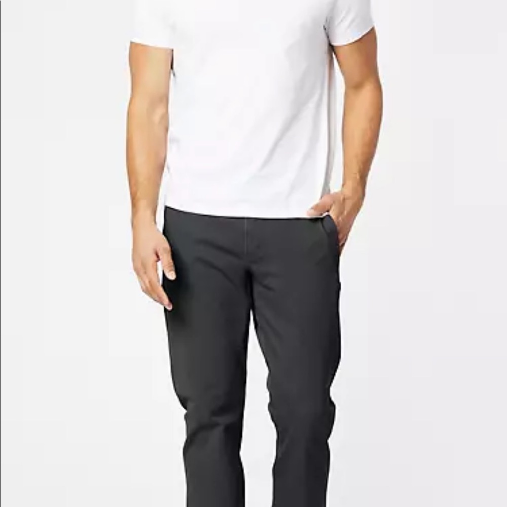 Dockers Khaki men’s pants charcoal steelhead 33x32